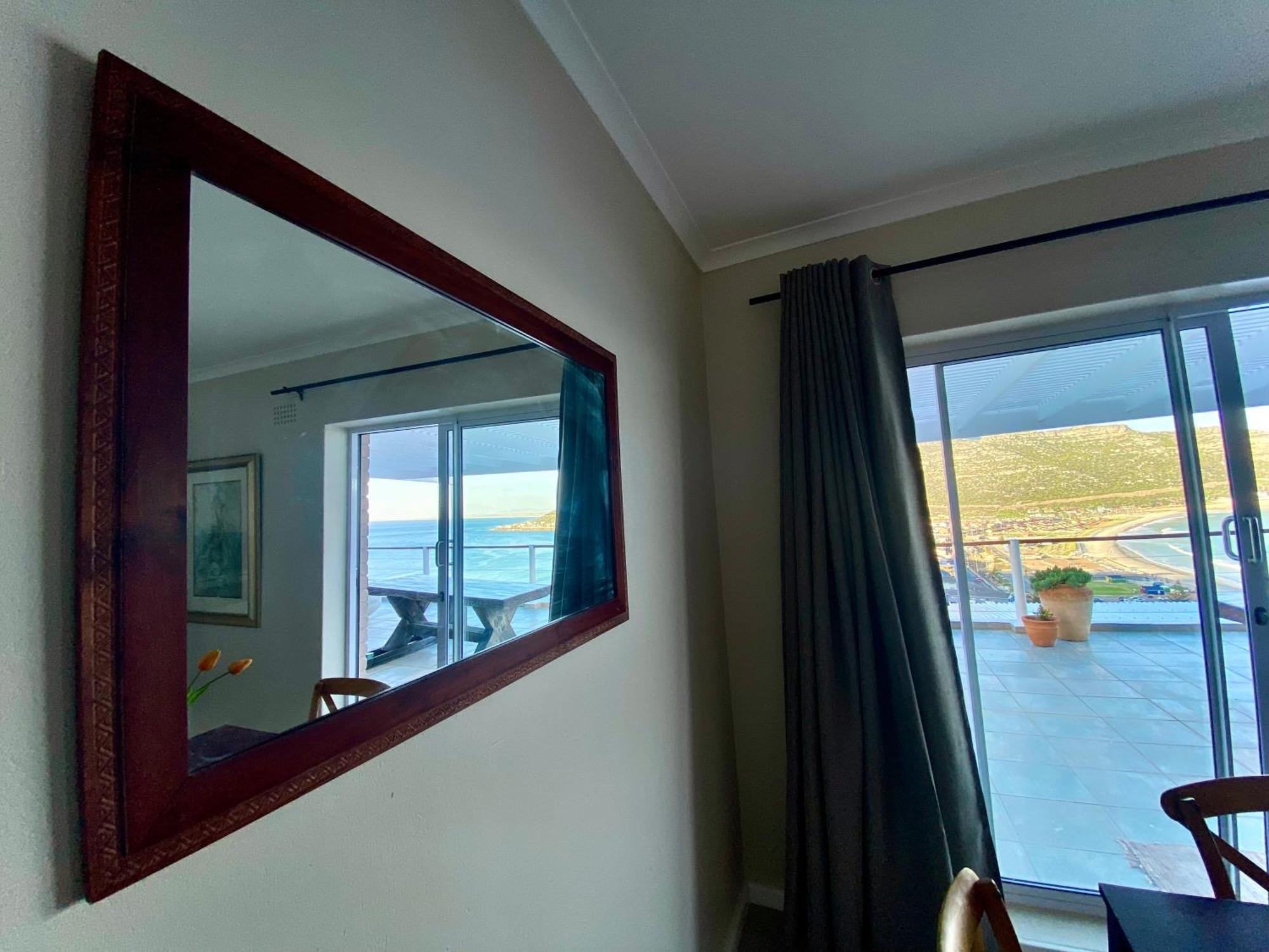 Watching Waves, Heron Chase Fish Hoek Exteriör bild