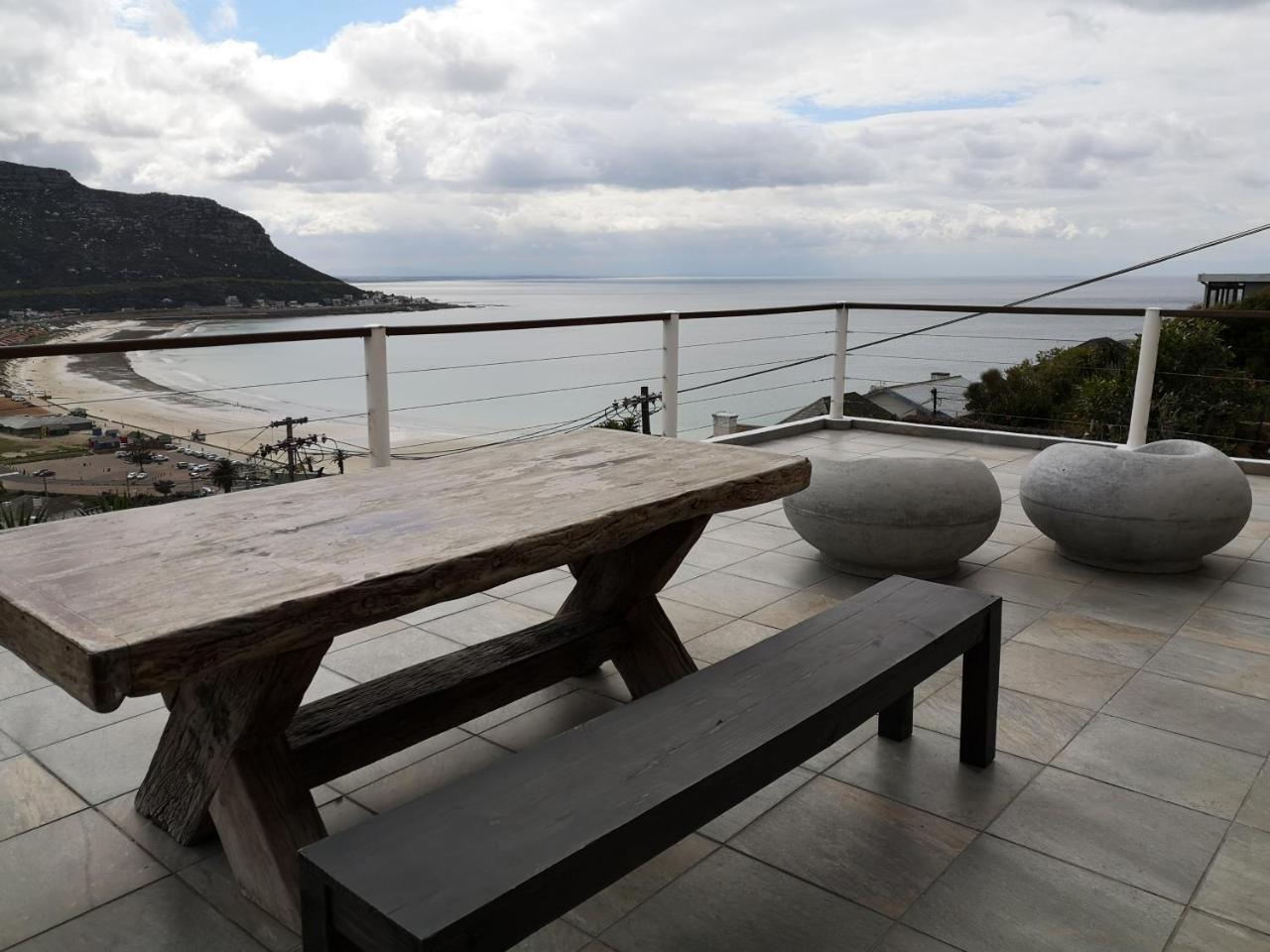 Watching Waves, Heron Chase Fish Hoek Exteriör bild